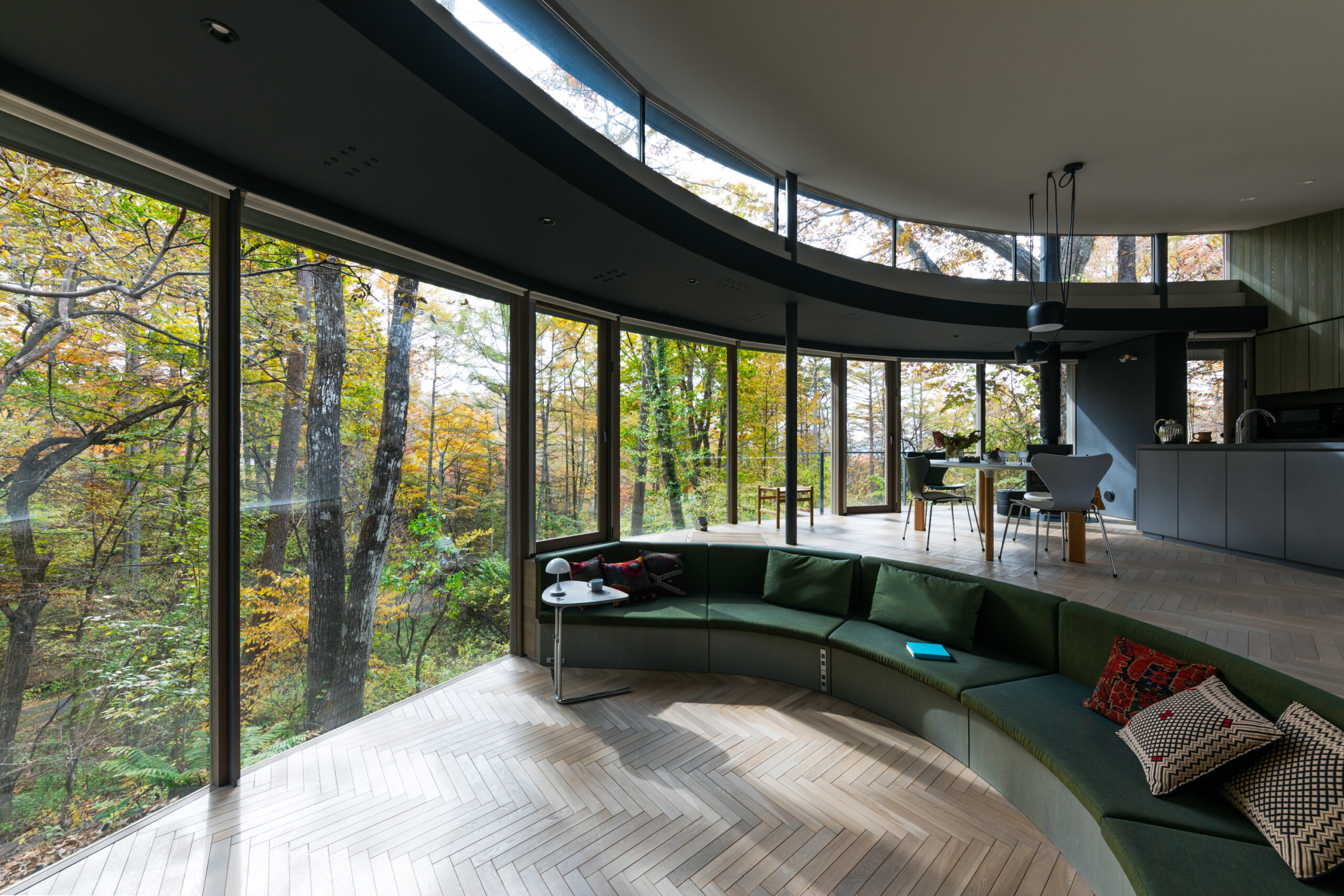 カーブの家｜ＹＵＭＯＲＥ｜大和重工