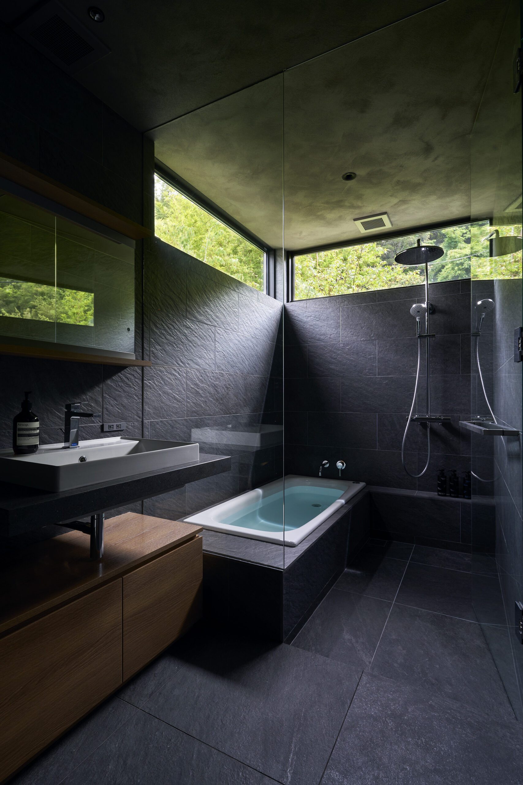 SEEN｜ＹＵＭＯＲＥ｜大和重工